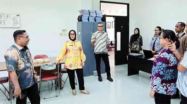 Wawali Ely Sidak OPD Ambon