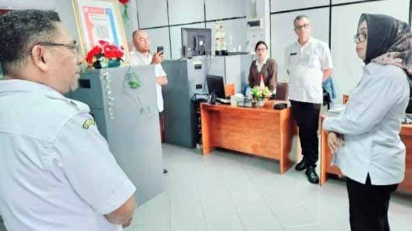 Wawali Ely Sidak ke Sejumlah OPD Kota Ambon, Begini Penilaiannya 1 Wawali Wly Sidak OPD Kota Ambon
