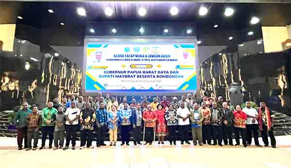Satu Hati di Tanah Rantau: Momen Warga A3 Mimika Bersama Pemimpin Daerah PBD 1 A3 Mimika bersama Pimpinan PBD