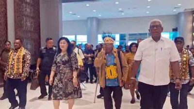 Bupati JR Jemput Para Uskup