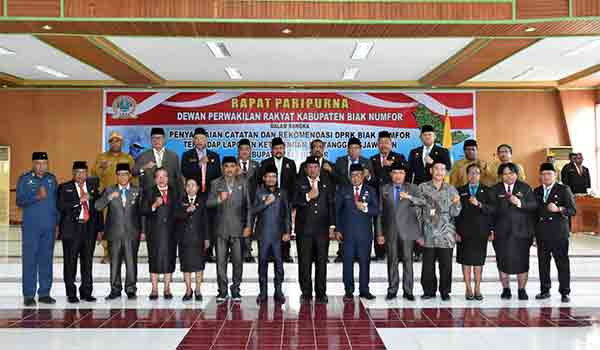 DPRK Biak Sampaikan Catatan dan Rekomendasi LKPJ TA 2024 3 DPRK Biak Catatan Rekomendasi LKPJ 2024 3