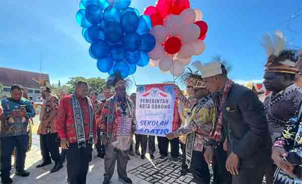 Gub PBD Walkot Srg Launching Porgram Gratis