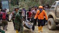 Hari ke-5, Karo Ops Polda Papua Barat Tinjau Lokasi Bencana di Pegaf