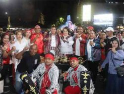 Totobuang-Tarian Cakalele Pukau Warga Surabaya, Lisa Wattimena Ucap Terima Kasih