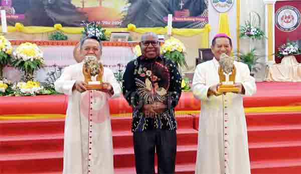 Semangat Kebangkitan dan Kasih Kristus Warnai Misa Paskah PUKAT YMY Mimika 1 Misa Paskah PUKAT YMY Mimika