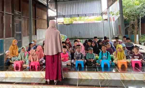 PLN Salurkan Bantuan Listrik Gratis: Program TJSL Akomodir 52 Fasum di Tanah Papua 3 PLN 52 Fasul di Tanah Papua3