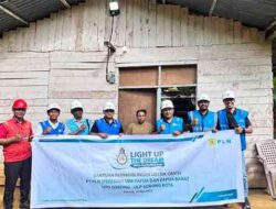 Lewat “Light Up The Dream”, PLN Listriki Rumah Warga Kurang Mampu di Sorong Barat