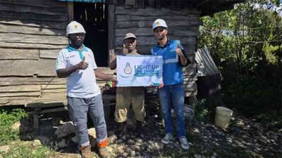Maknai Harkitnas 2025 , PLN Sambungkan Listrik Gratis 35 Rumah Tangga di Papua