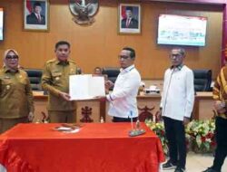 Pemkot Ambon-DPRD Sahkan 3 Ranperda Jadi Perda, Ini Rinciannya