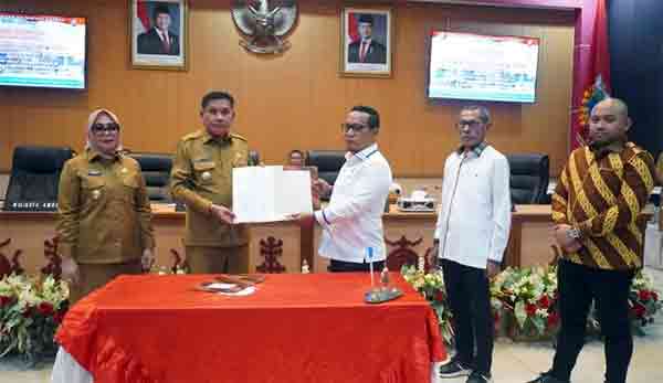 Pemkot Ambon DPRD 3 Ranperda Jadi Perda