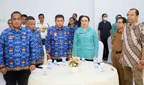 Pemkot Ambon Forum Konsul Publik 25 29 2