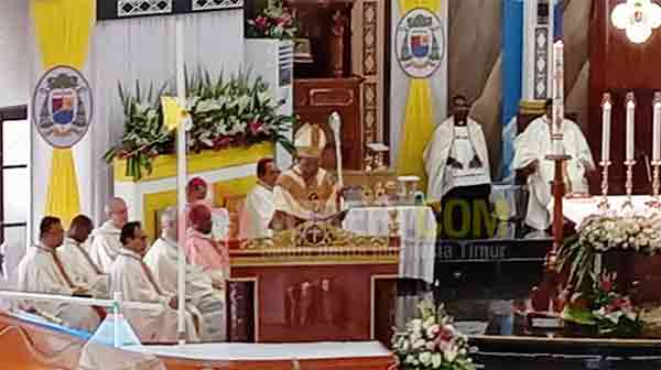 Uskup Timika Misa Episkopal Pertama