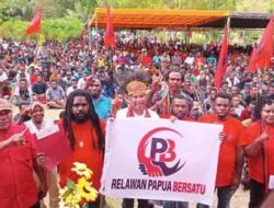 Ribuan Orang Deklarasi “Relawan Papua Bersatu”, Mantapkan Kemenangan BTM-CK