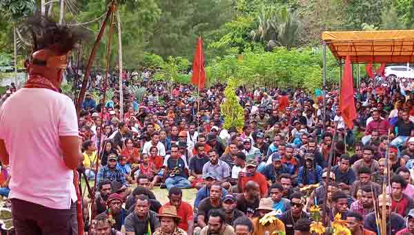Ribuan Orang Deklarasi “Relawan Papua Bersatu", Mantapkan Kemenangan BTM-CK 3 BTM Relawan Papua Bersatu3
