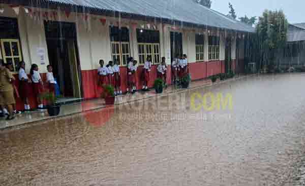 Sikapi Masalah Banjir di SD Inpres 27 dan 41, Ini Instruksi Kadisdik Kota Ambon 3 Banjir di SD Inpres 27 41 Ambon3