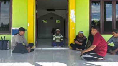 BidHumas Polda PB Bakti Religi di Masjid Al Salam Maripi