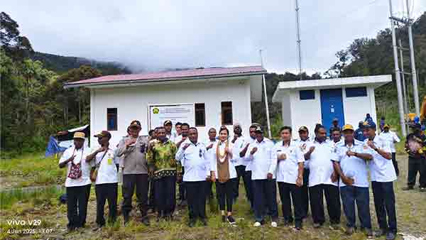 Reses ke Pegaf, Begini Janji Cheroline Makalew Responi Aspirasi Bupati DS 1 Cheroline Chrisye Makalew SP 0 Reses Pegaf