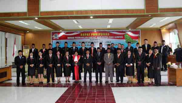 6 Anggota DPRK Biak Jalur Pengangkatan 2024–2029 Resmi Dilantik 2 DPRK Biak Pellantikan 6 Anggota Jalur Pengangkatan2