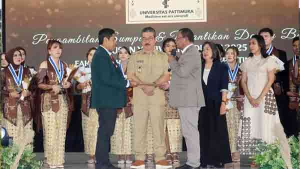 FK Unpatti Lantik 54 Dokter Baru