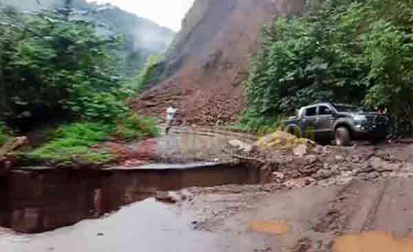 Jalan Trans PBD PB Terputus