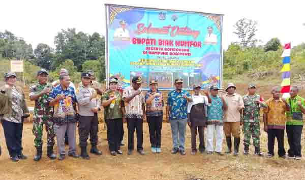 Joy Pegigy Kafiar Tanam Perdana di Rosyendi2