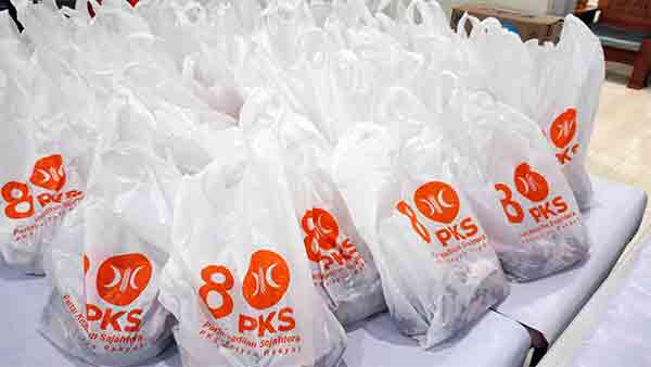 PKS Maluku Tebar 23.000 Paket Kurban, Asis Sangkala Tegaskan Ini 2 PKS Mal Tebar 23 Ribu Paket Kurban2