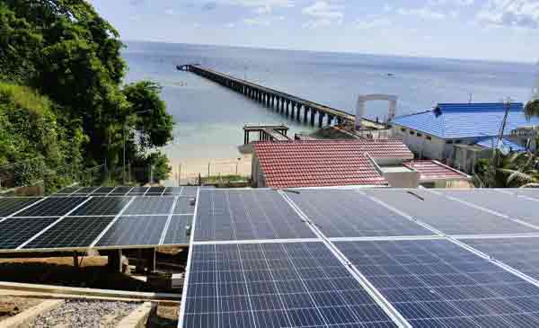 Presiden Resmikan 47 PLTS, 5.383 Rumah Tangga di Wilayah 3T Nikmati Listrik Bersih 4 PLN Persmian 47 PTLS2