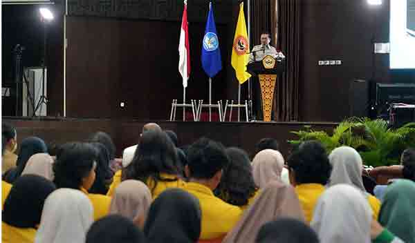 Komitmen PTFI-KLH: Percepat Program Nasional Rehabilitasi Mangrove di Kalsel 3 PTFI KLH Tanam Mangrove Kalsel3
