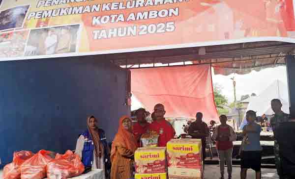 Saadiah Uluputty Kunjungi Benteng Atas, Tinjau dan Dengar Aspirasi Korban Kebakaran 2 Saadiah Uluputty Kebakaran Bentas2