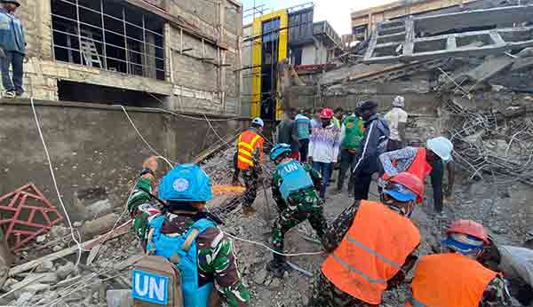 Satgas BGC 39-F MONUSCO Evakuasi Korban Akibat Bangunan Runtuh di Bankoko Kongo 1 Satgas BGC 39 F MONUSCO Evakuasi Korban