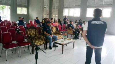 Satreskrim Polresta Ambon Berbagi Kasih