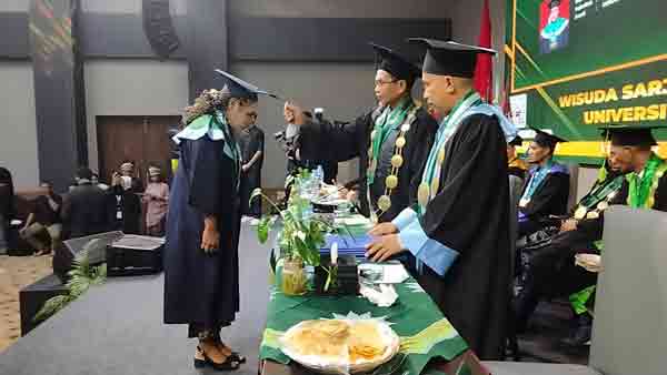 UNAMIN Sorong 283 Wisudawan