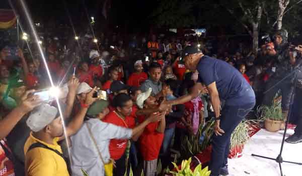 Sapa Masyarakat di Sorendiweri, BTM : Kemenangan Ada di Tangan Rakyat 2 BTM Sorendiweri2