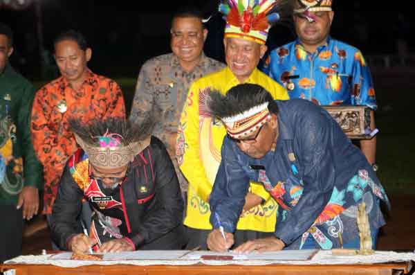 Bupati Biak MM HUT 107 Kabupaten2