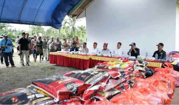 Bupati Buru Banjir Desa Waehata