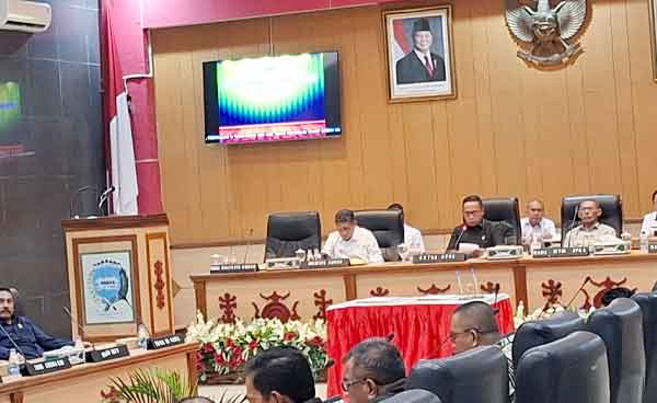 DPRD Pemkot Ambon Rapat Paripurna II2