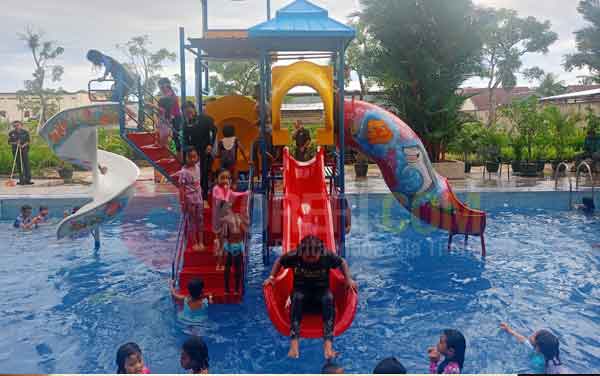 Hotel Vega Kolam Renang Baru