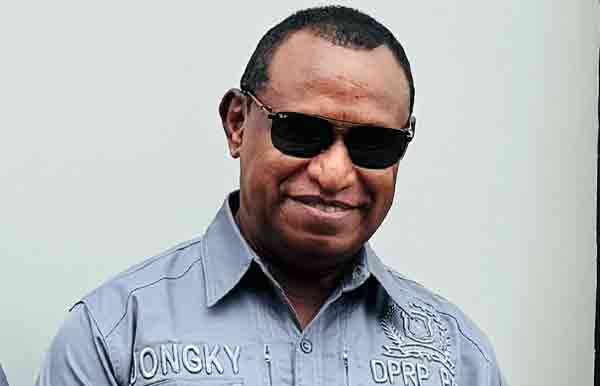 Anggota DPRP PBD “Warning Keras” Agen ELPIJI di Sorong 1 Jongky R.Fonataba DPR PBD