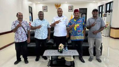 Soroti Foto Dukungan di Ruang Bupati Supiori, Morin Minta Bawaslu Papua Tindaklanjuti