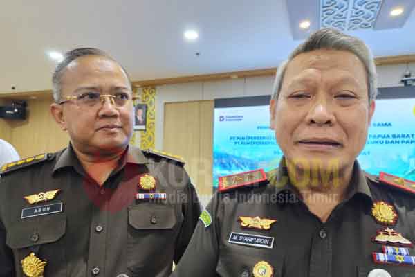 Usai Periksa Eks Wali Kota Sorong, Kajati PB Sebut Telah Kantongi Nama Tersangka Kasus ATK 1 Kajati PB M. Syamsudin