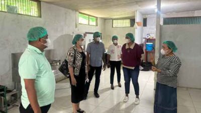Komisi II DPRD Ambon Tinjau SD Kristen Seri