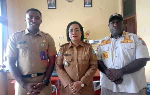Tingkatkan Masyarakat Sadar Hukum, Kantor Lurah Malawei-Satpol PP PBD Teken MoU 4 Lurah Malawei Satpol PP PBD Teken MoU4