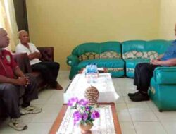 Nicolaas Koo Datangi SMAN 2 Paray Tanggapi Keluhan Warga Soal Biaya Seragam