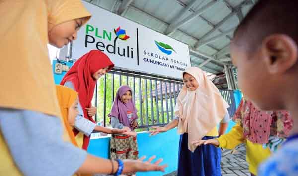 Konsisten Layani Hingga Wilayah 3T, PLN Raih Apresiasi Literasi Nusantara 2025 4 PLN Apresiasi Literasi Nusantara 2025 3