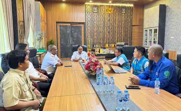 PLN-Pemkab Sorong Selatan Sinergi Percepat Elektrifikasi 49 Desa 2 PLN Pemkab Sorsel2