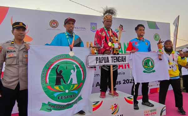 Pemanah Papua Tegah 4 Medali di FORNAS VIII