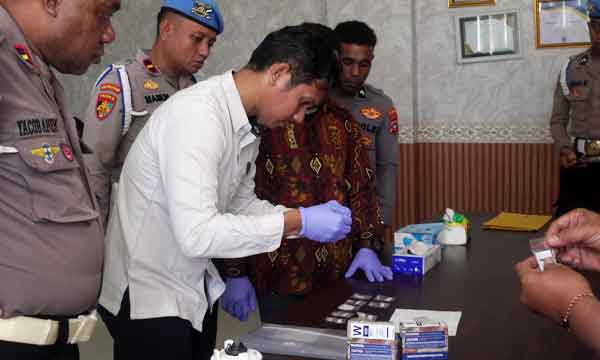 Polda Papua Barat Musnahkan 17,52 Gram Sabu, BB Milik Warga Masni 1 Polda PB Musnahkan BB Sabu Milik Warga Masni