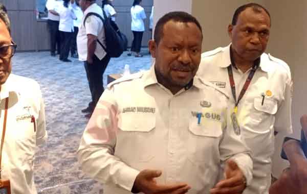 Wagub Nausrau SDM Pariwiisata OAP