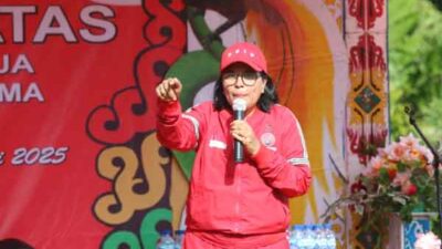 Yenike Dipan DPC PDIP Waropen