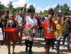 BTM-CK Disambut Meriah di Senggi, Terompet Adat Jadi Simbol Harapan Baru Papua